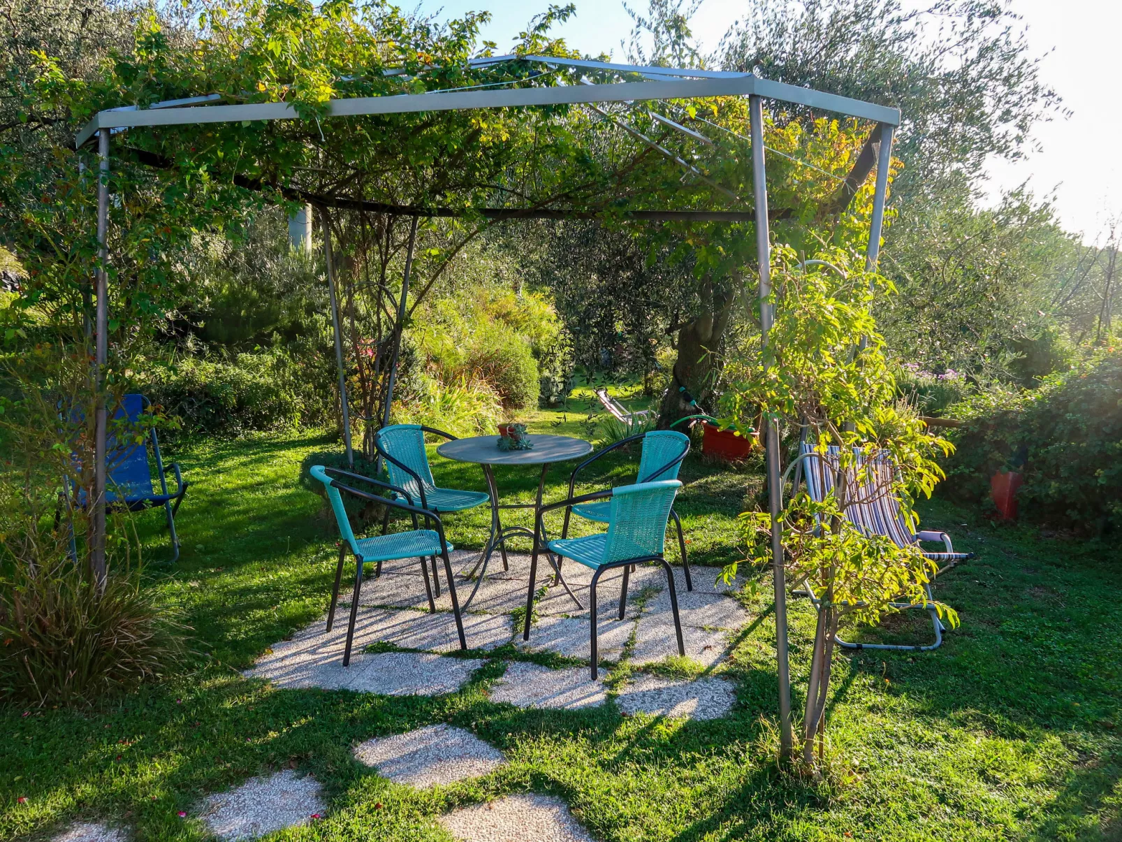 Casina (VDE211)-Outside