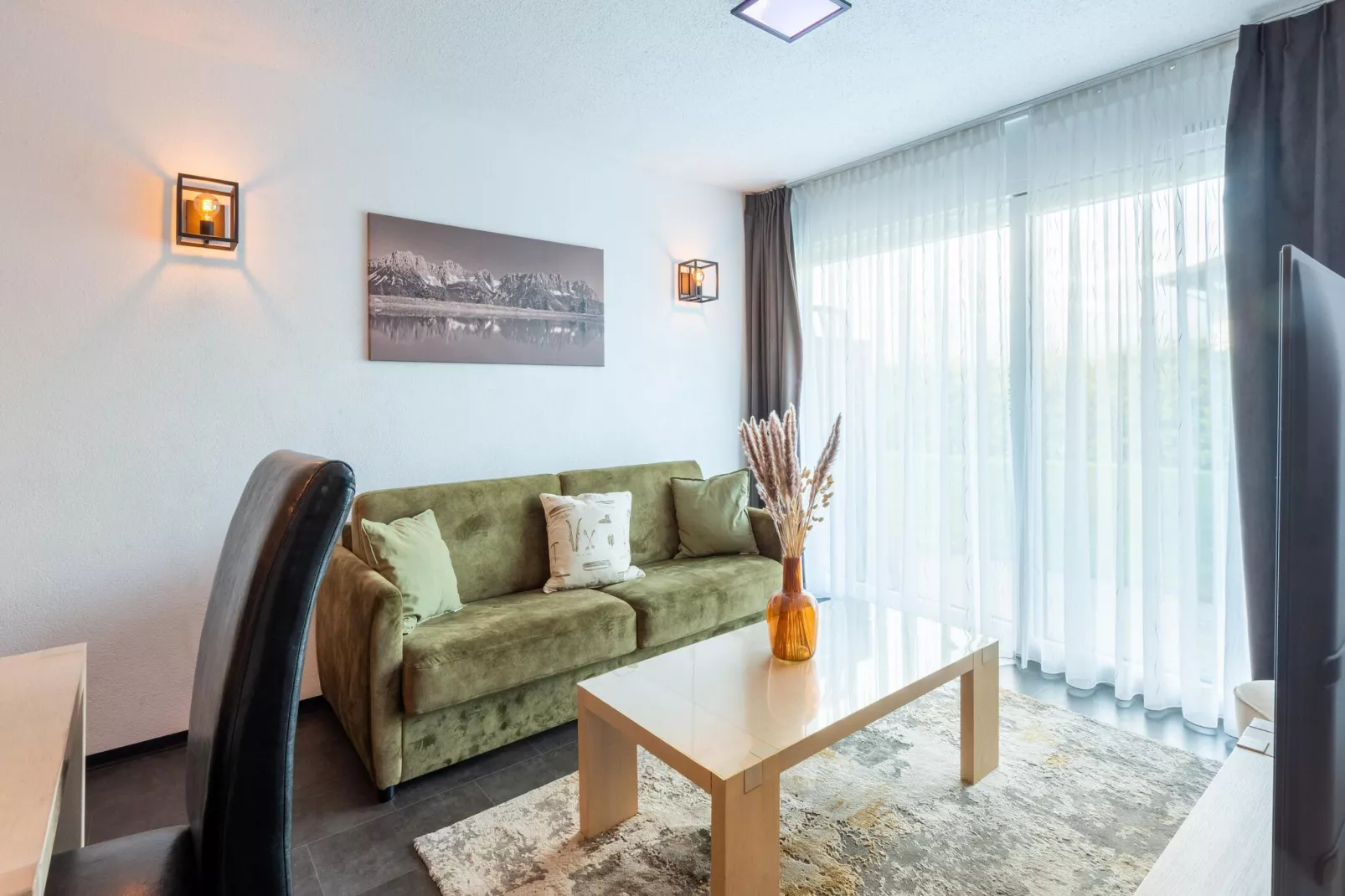 Apartment Berghof Ski-in & Ski-out-Living room