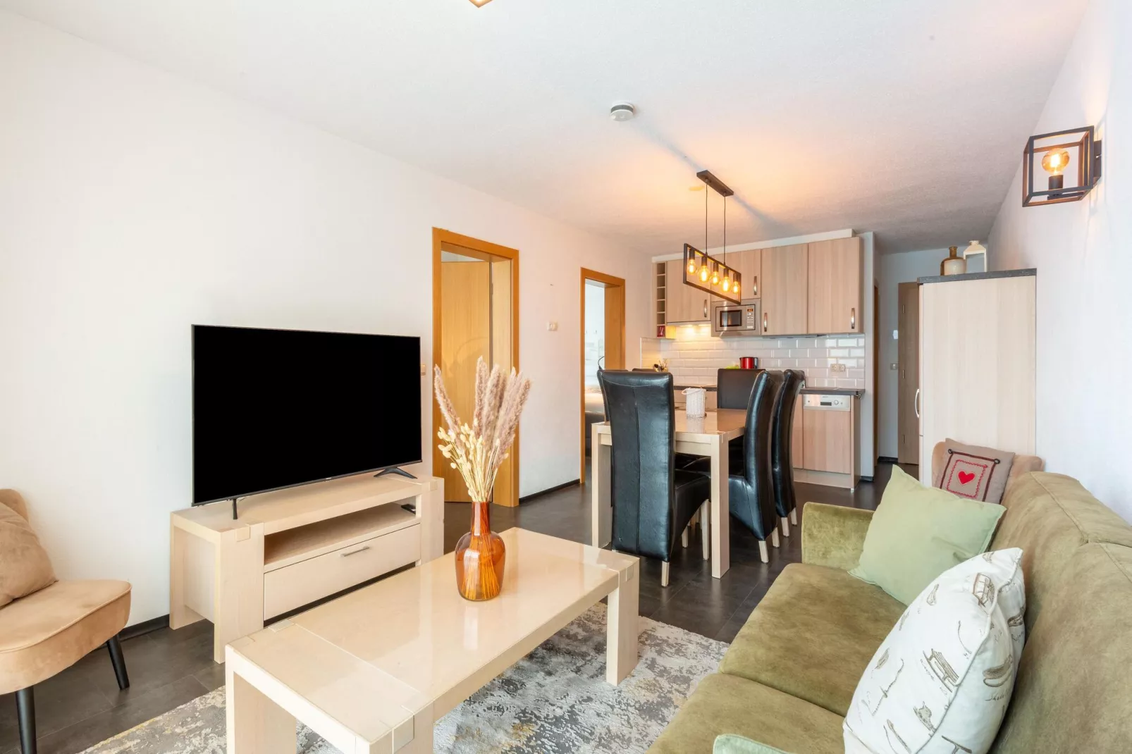 Apartment Berghof Ski-in & Ski-out-Living room