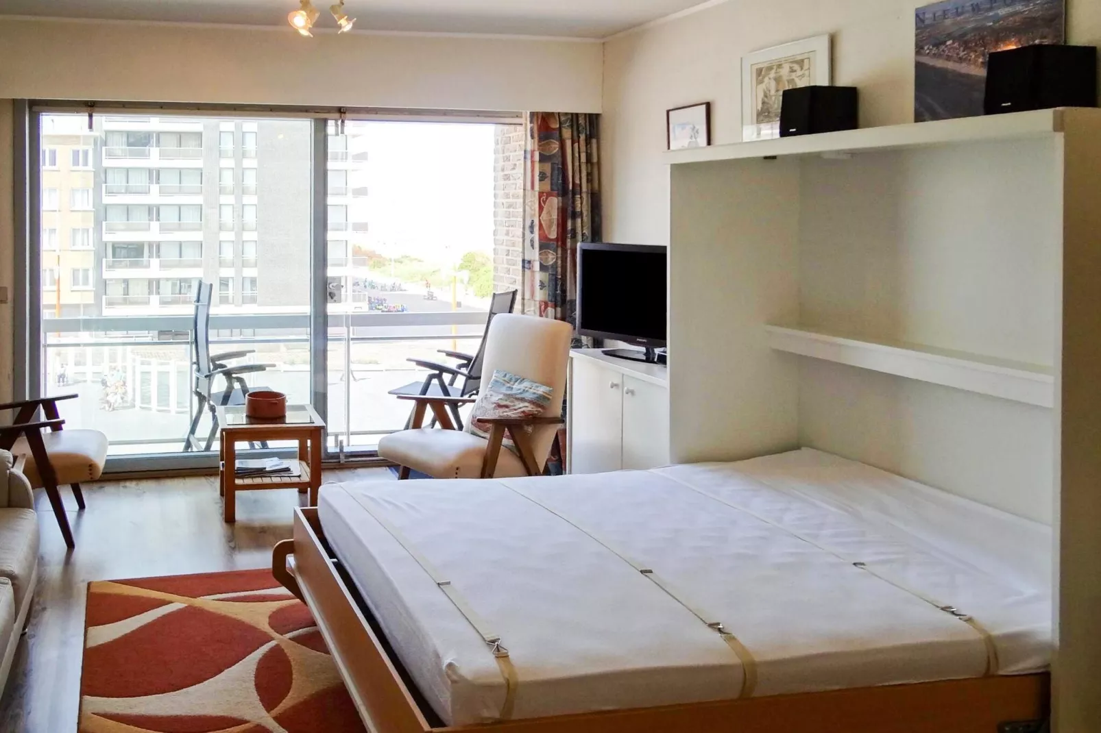SUNFLOWER 301-Bedroom