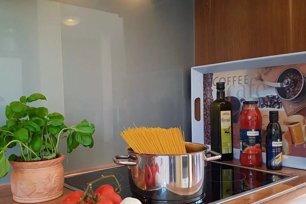 43163-Kitchen
