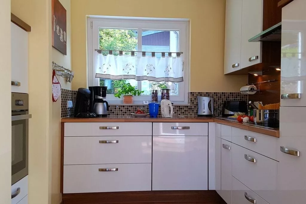 43163-Kitchen