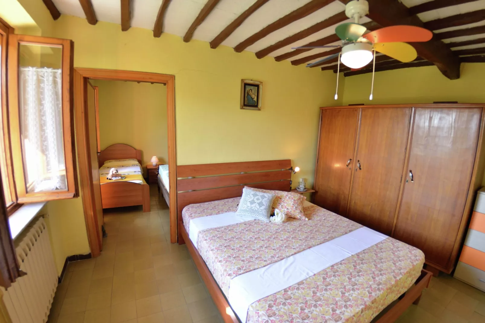 Tra Lucca e il Mare-Bedroom
