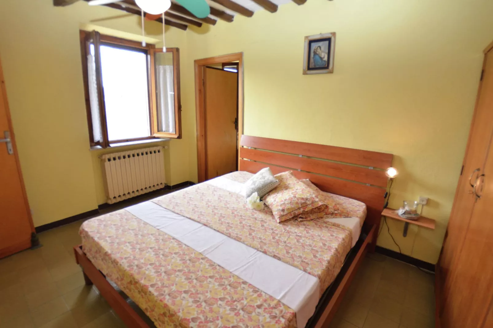 Tra Lucca e il Mare-Bedroom
