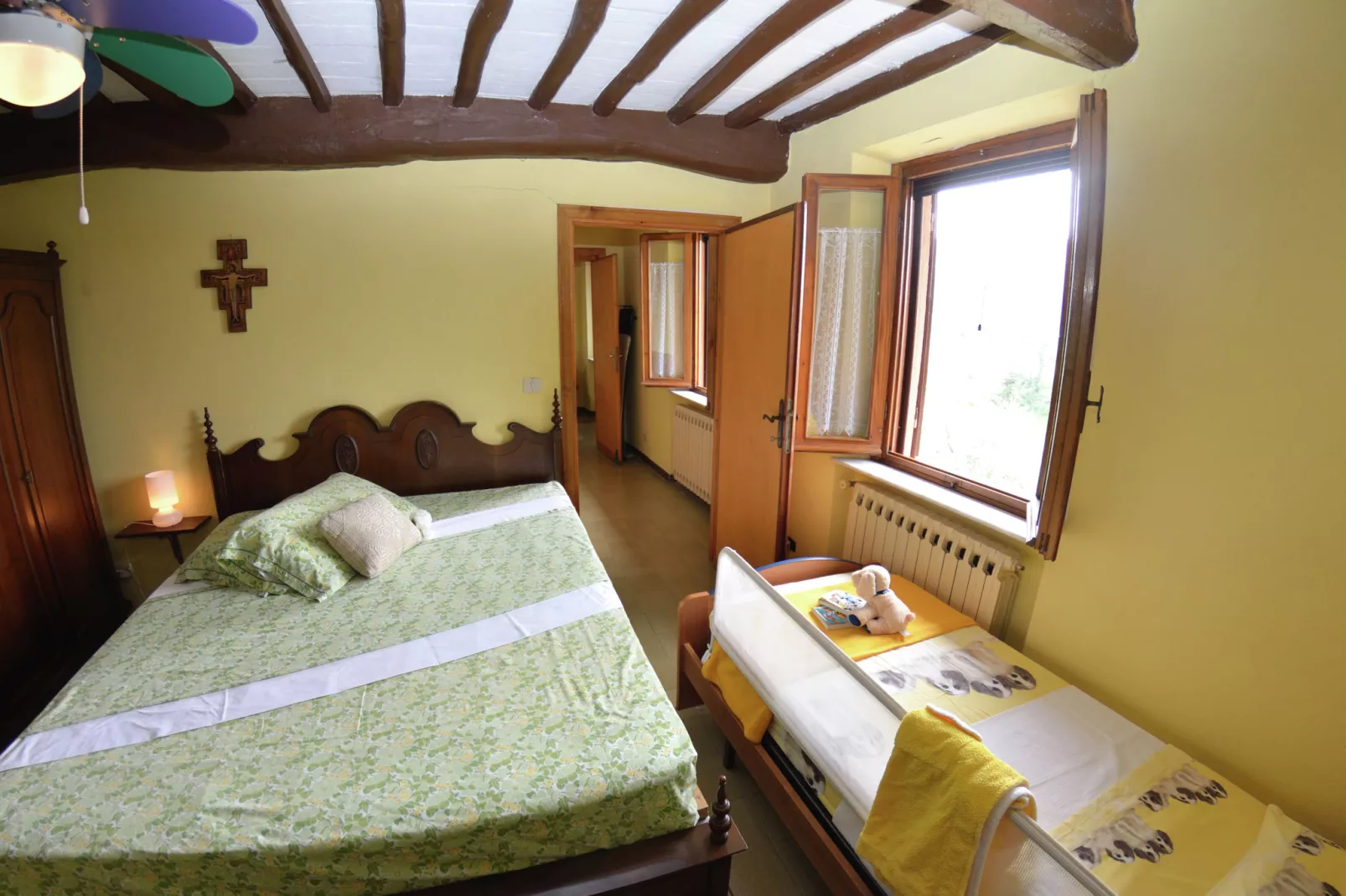 Tra Lucca e il Mare-Bedroom