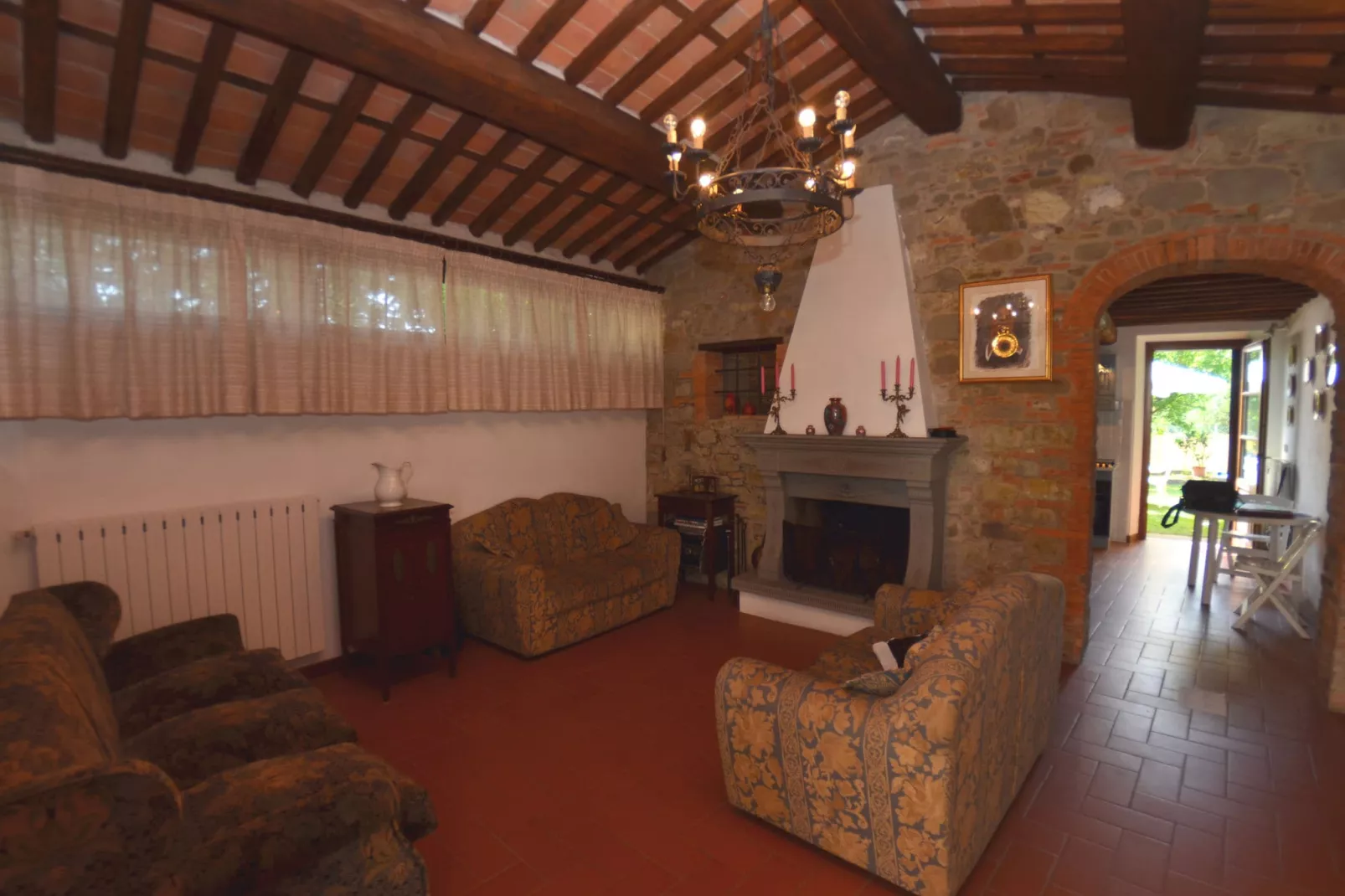 Reggella-Living room