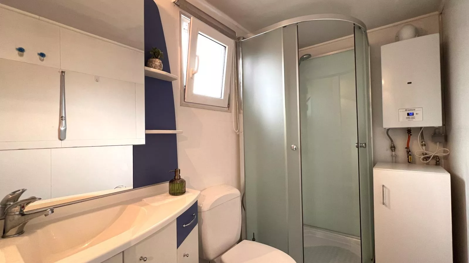 Fonnies Chalet-Badezimmer