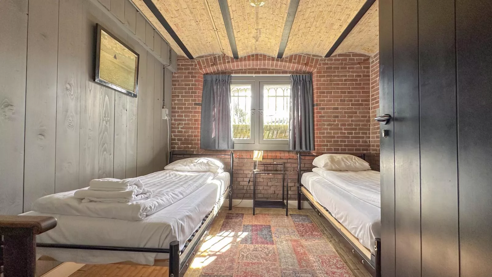 Groot Weeshuis-Bedroom