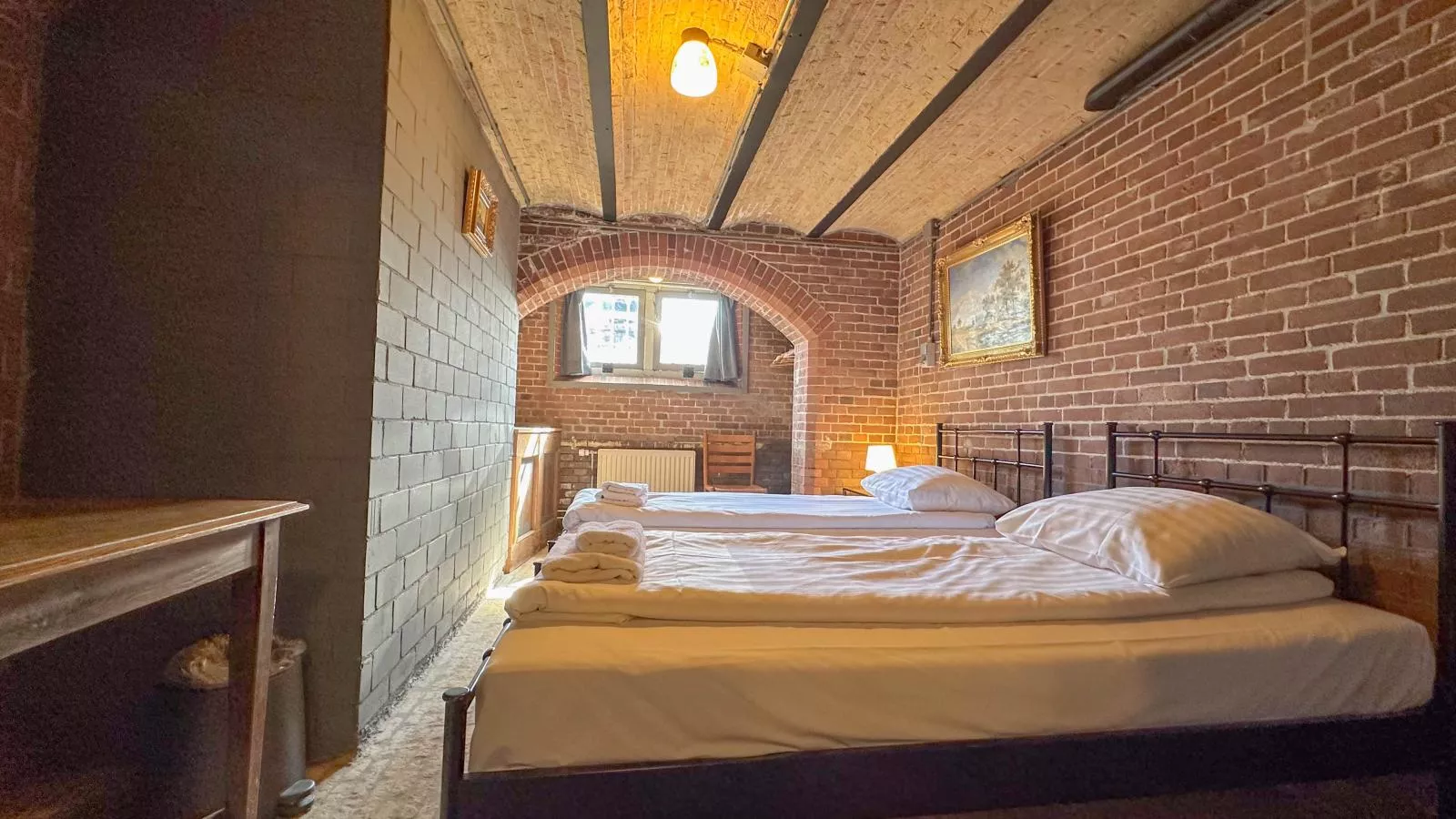 Groot Weeshuis-Bedroom