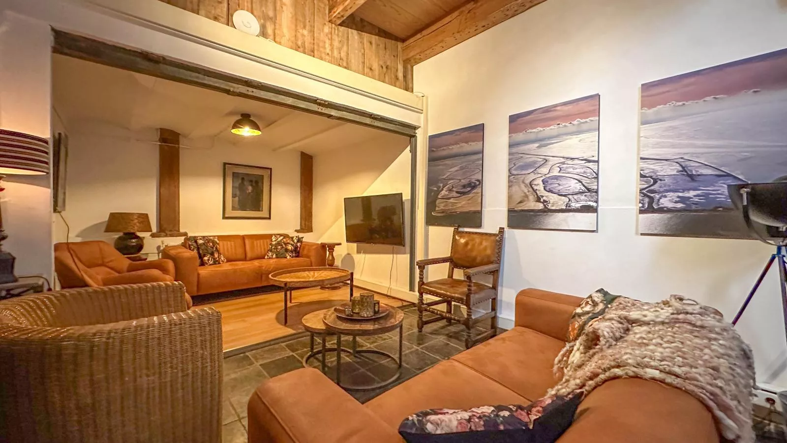 Klein Weeshuis-Living room