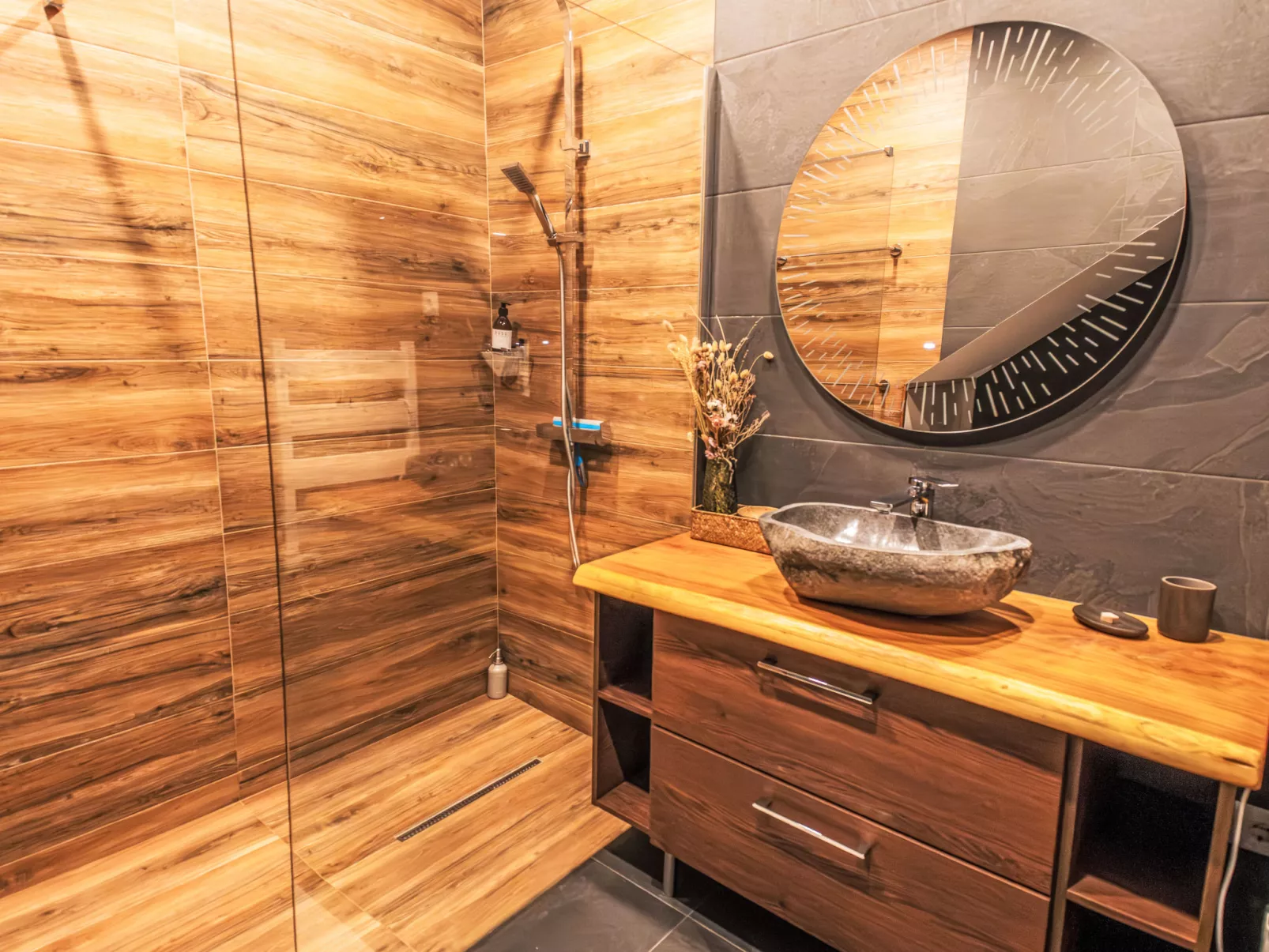 Rio Lima Retreat-Inside