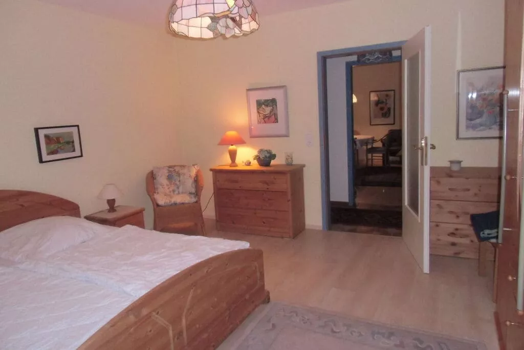 94443-Bedroom