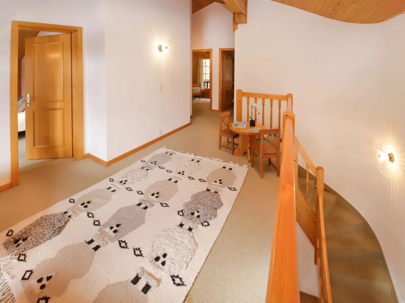 Colline 8-Inside