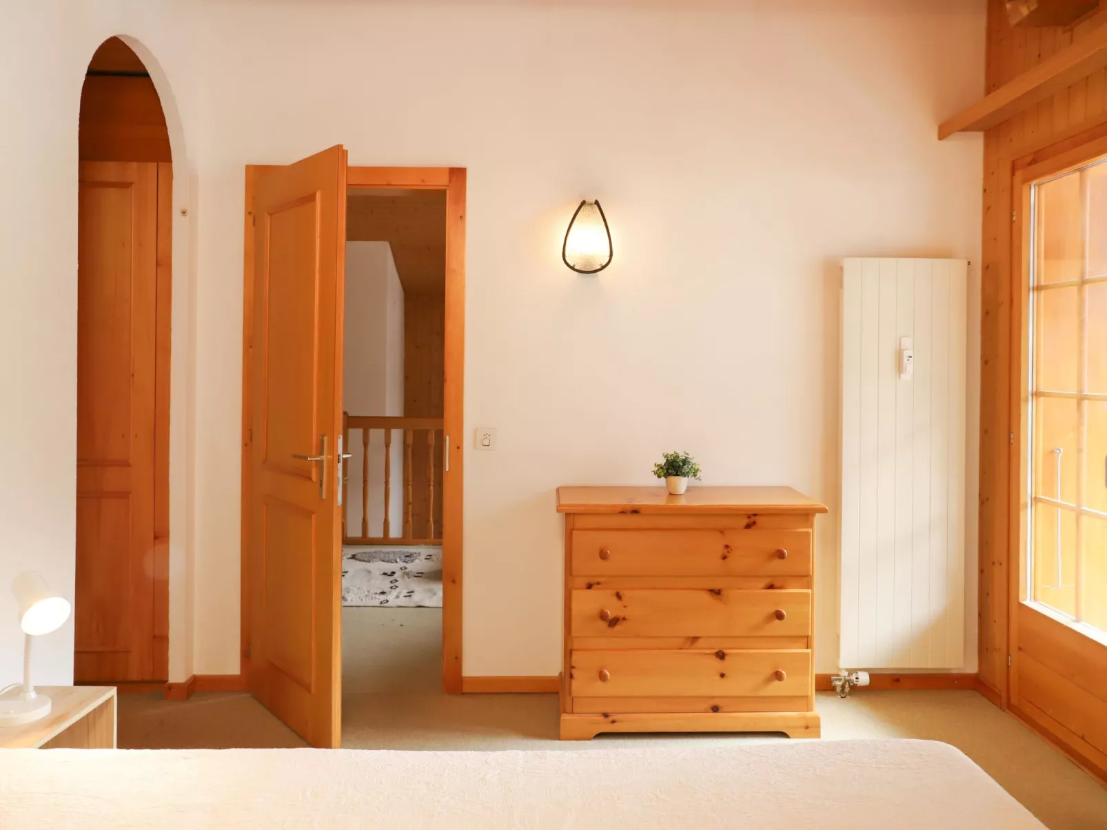 Colline 8-Inside