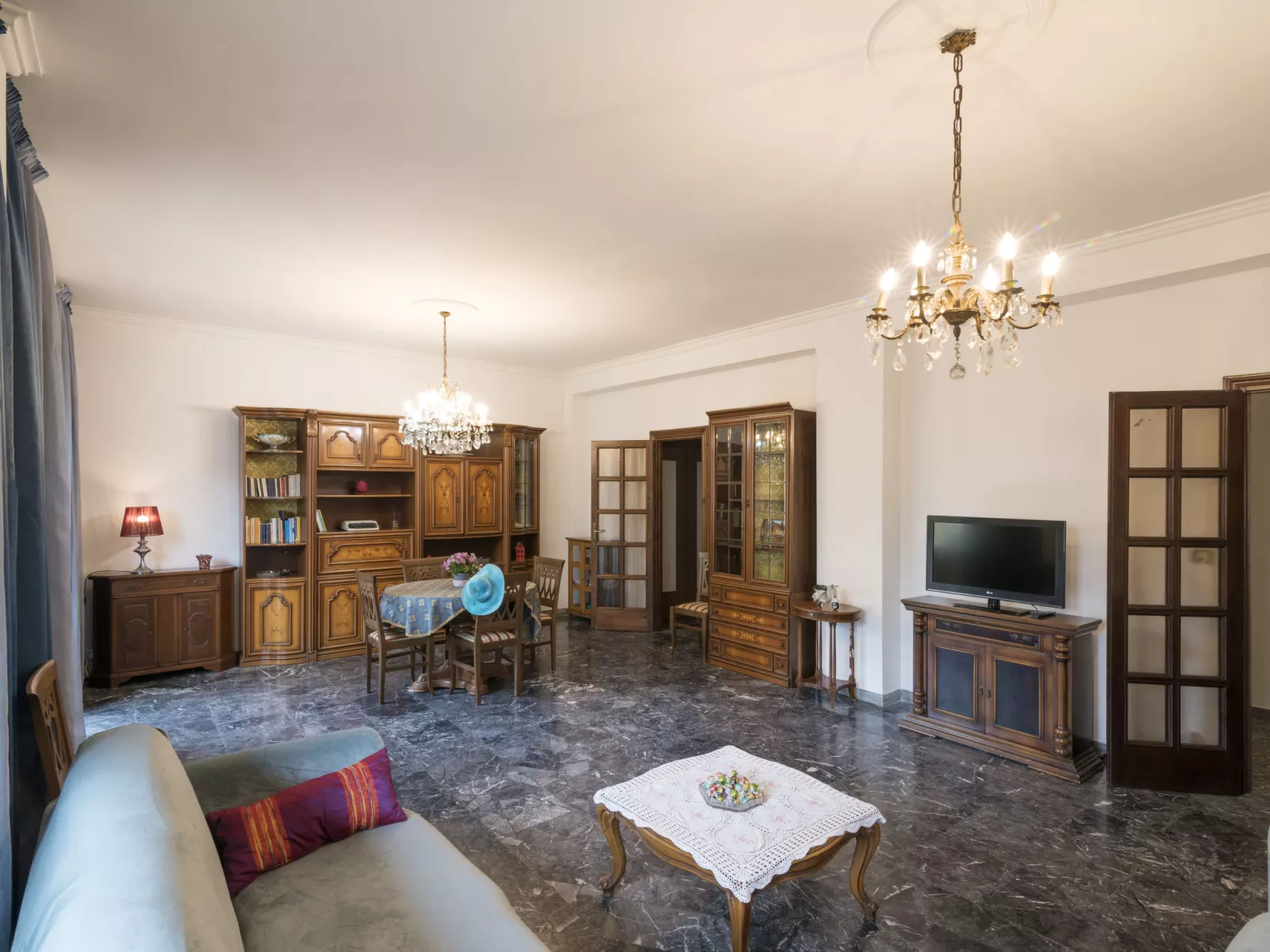 Roma, Sea House Ostia-Dedans