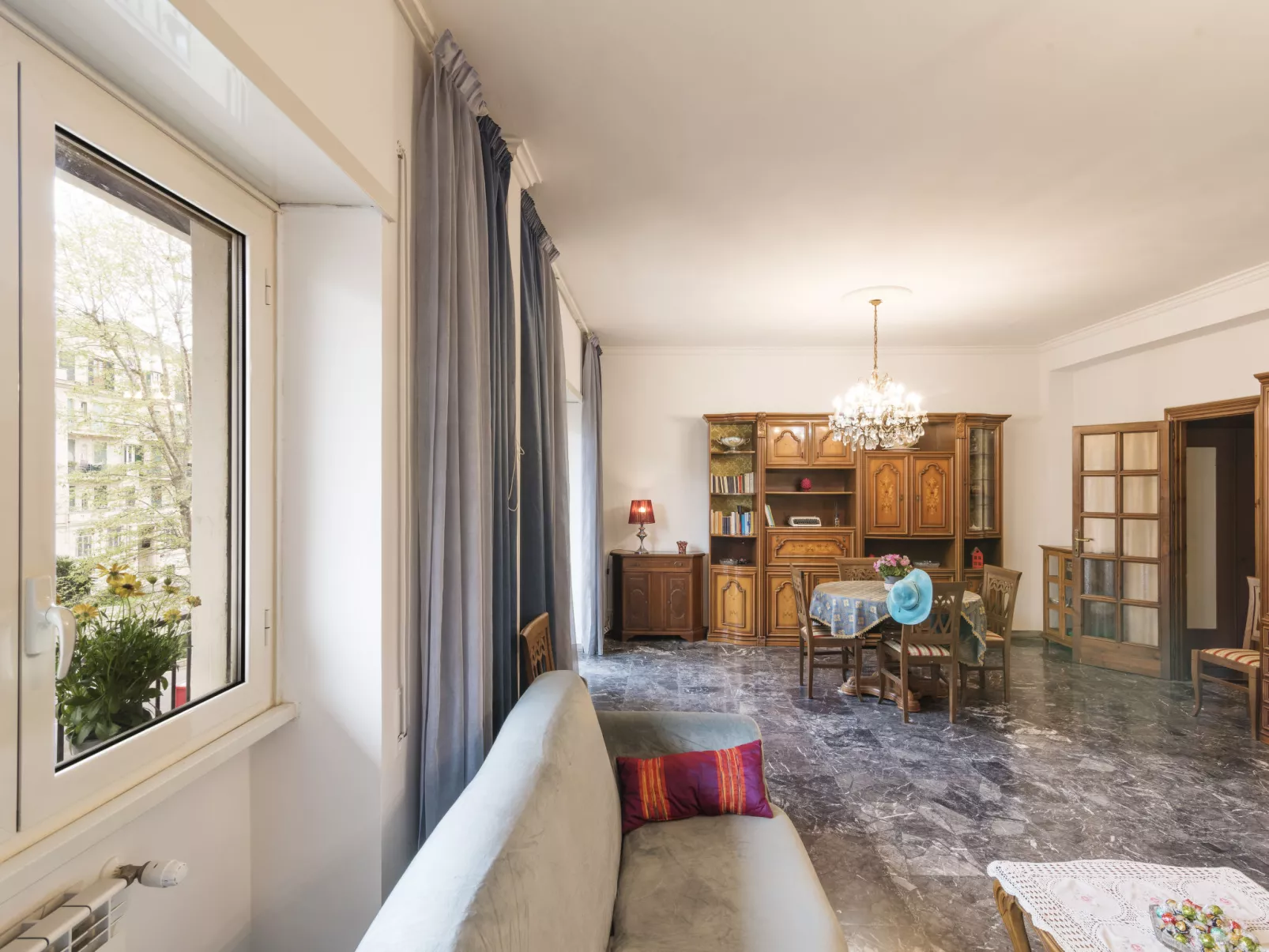 Roma, Sea House Ostia-Dedans