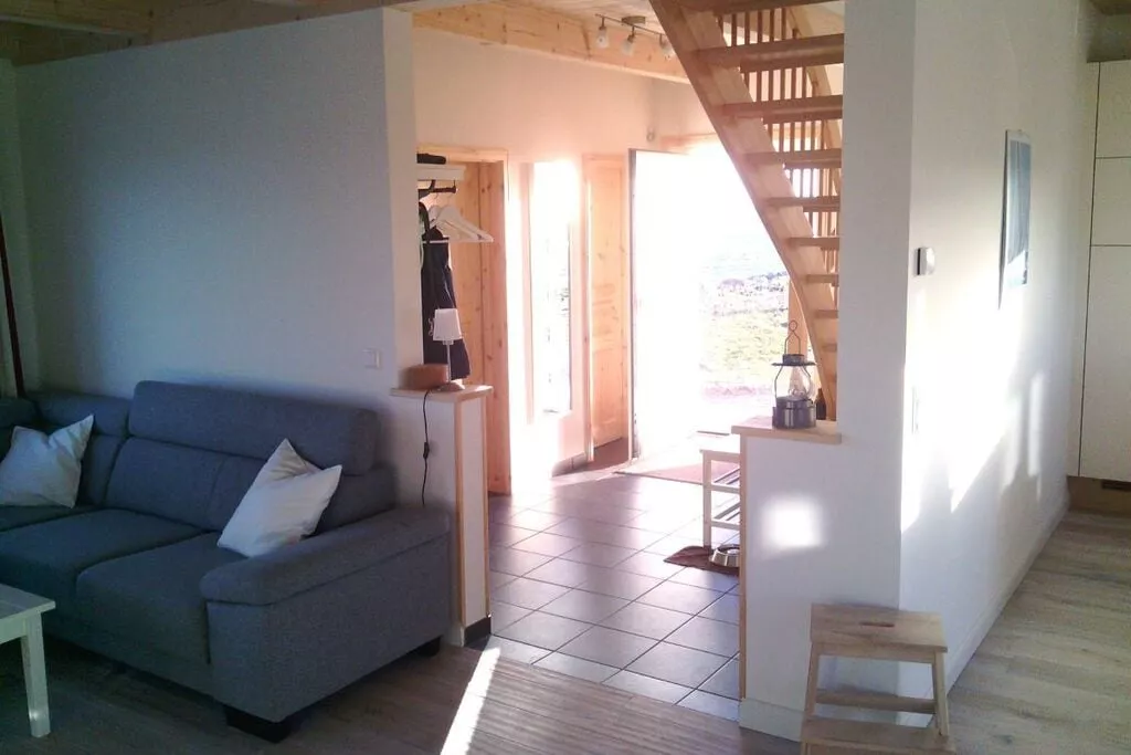 75275-Living room