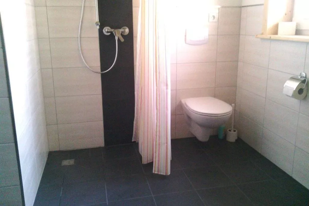 75275-Bathroom
