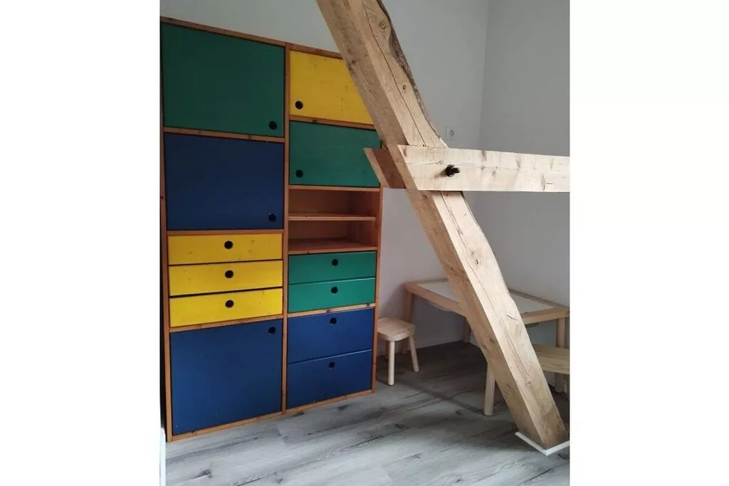 457552-Bedroom