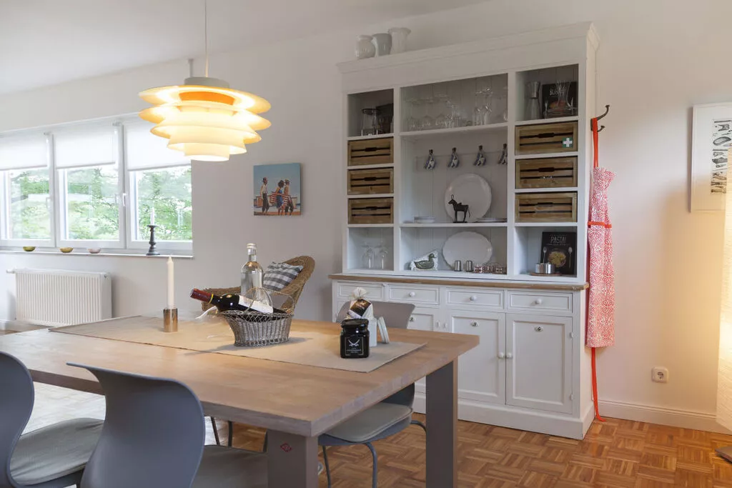 139717-Dining room