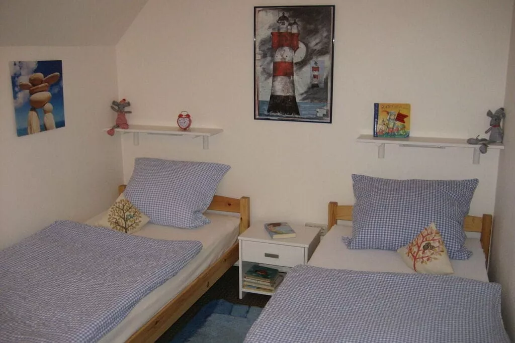 278578-Bedroom