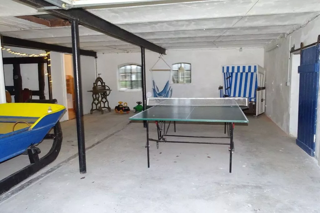 6604-Recreation room