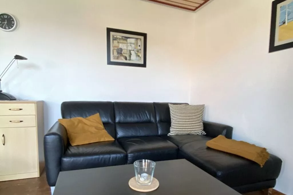 228385-Living room