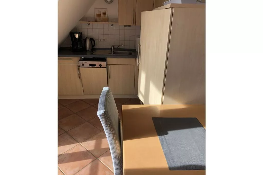 6911-Kitchen