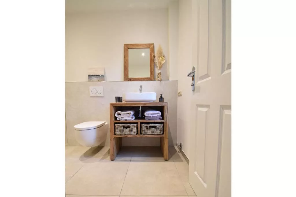181197-Bathroom
