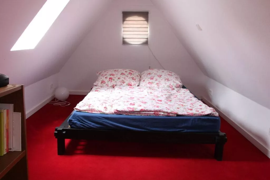 483399-Schlafzimmer