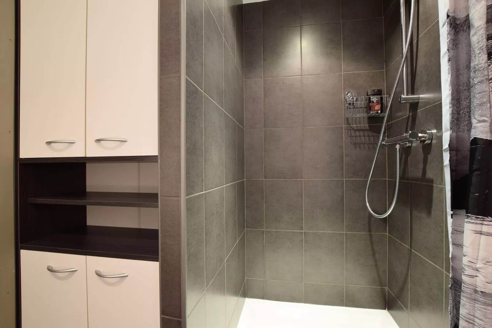 Le Tilleul-Bathroom