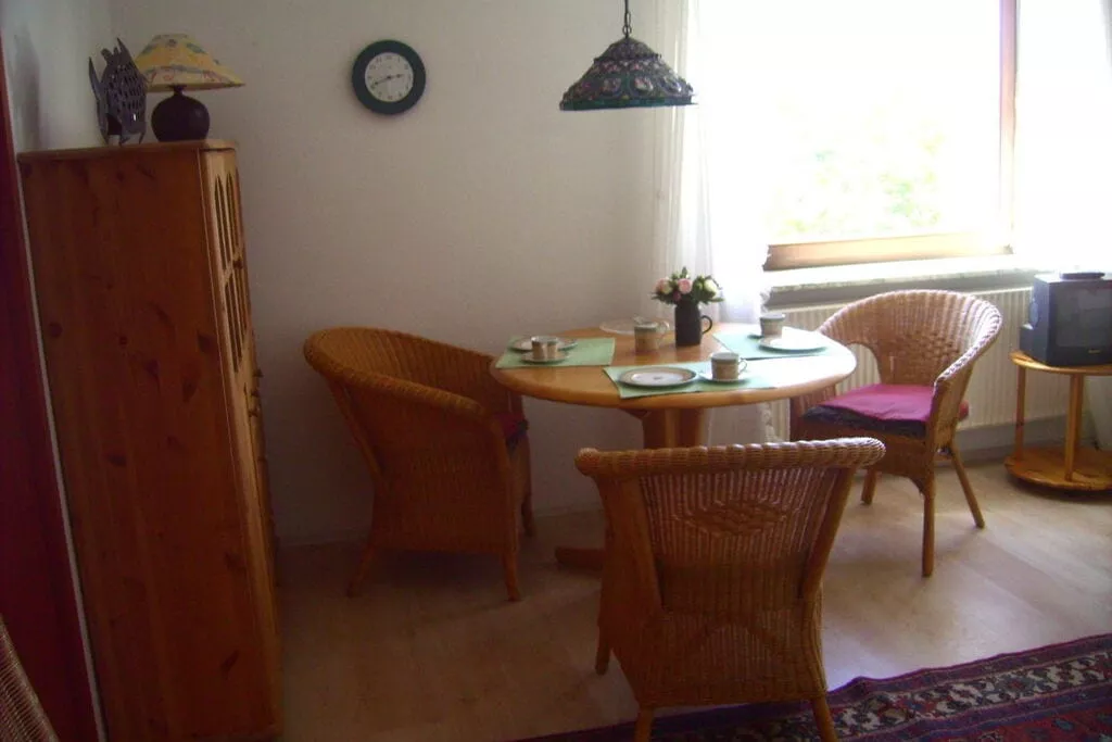 88009-Dining room