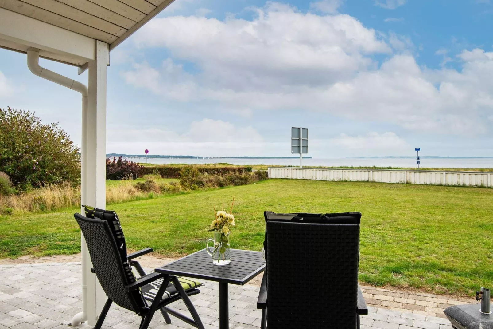 6 person holiday home in Ebeltoft