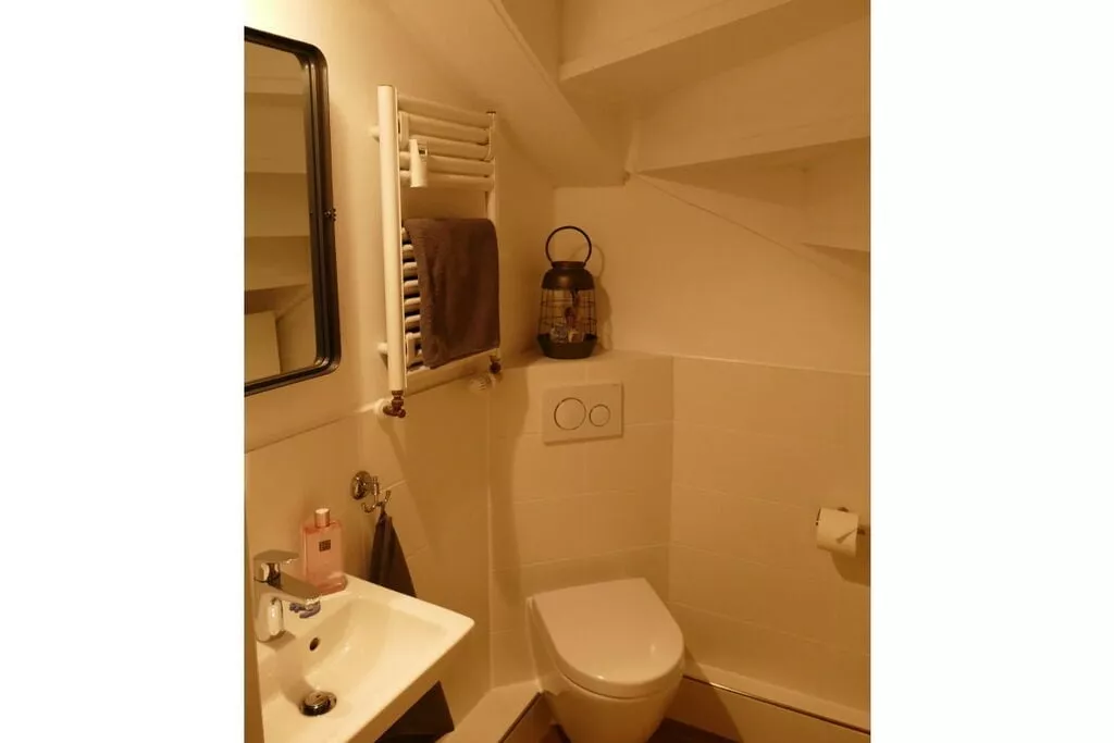 226059-Bathroom