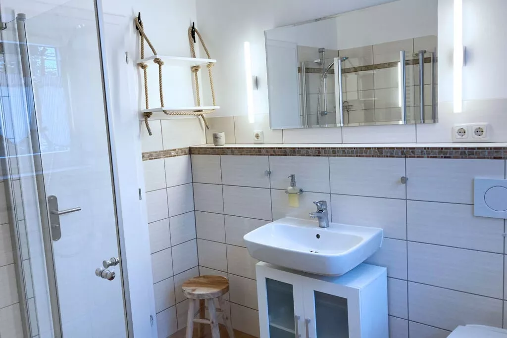 94531-Bathroom