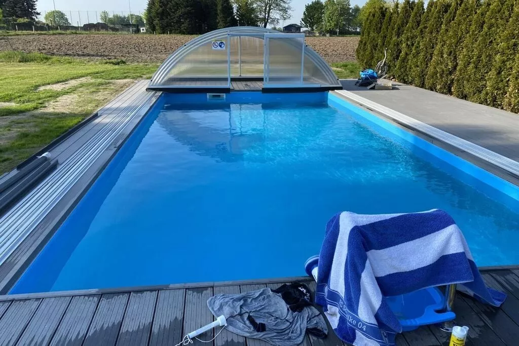 276306-Pool