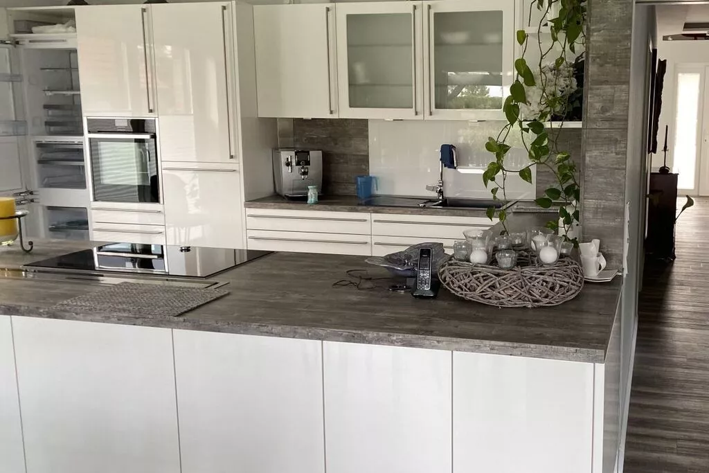 276306-Kitchen