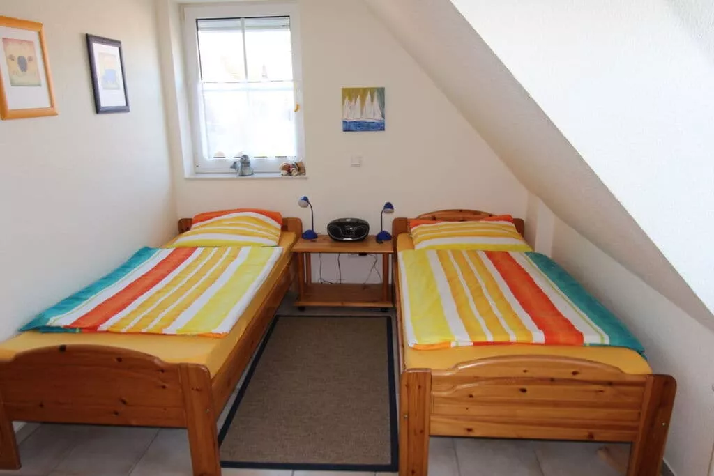 194997-Bedroom