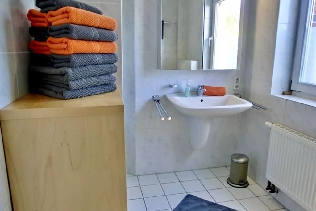 94185-Bathroom