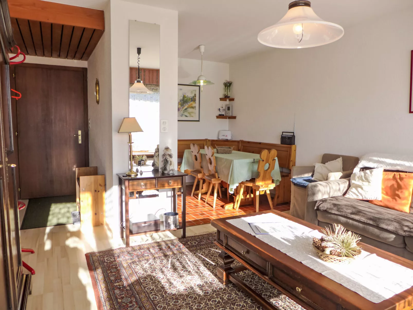 Rond-Point 27-Inside