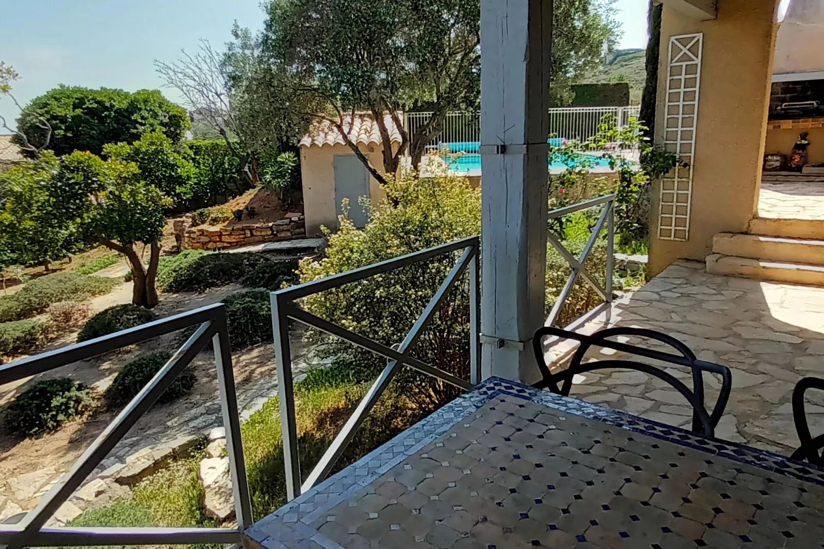Villa Les Etangs-Terrace balcony