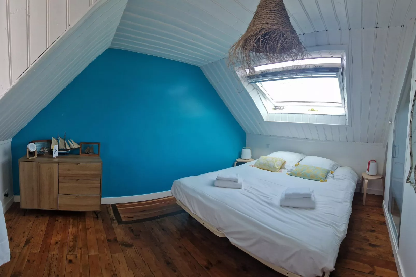 Holiday home in Plougasnou Baie de Morlaix-Bedroom