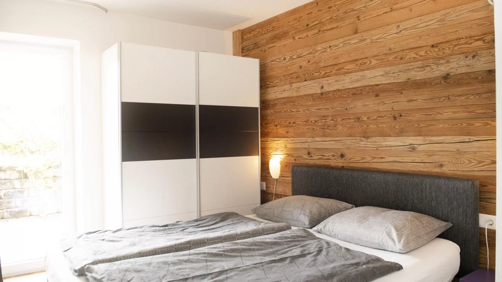 Noa-Bedroom