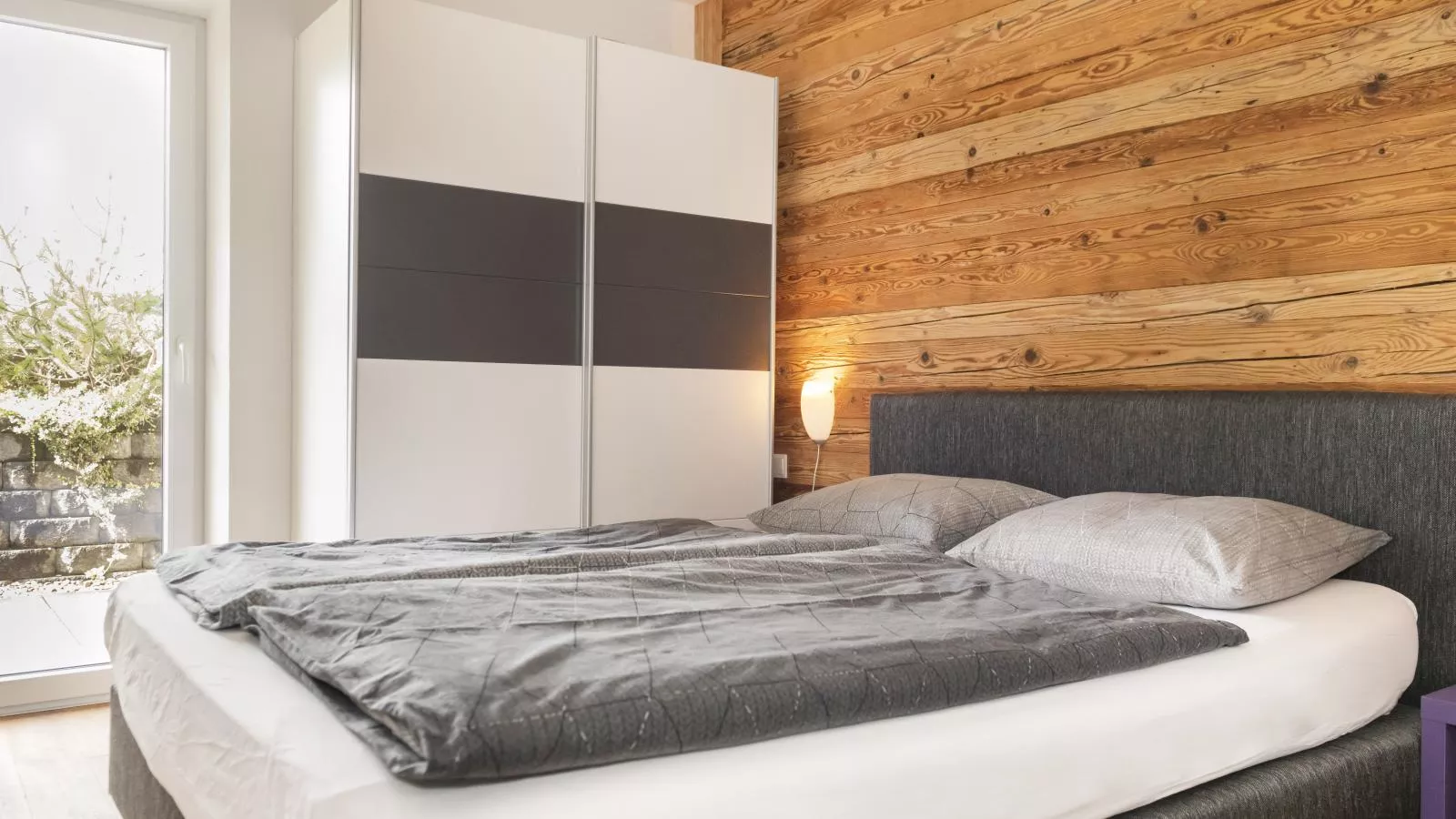Noa-Bedroom