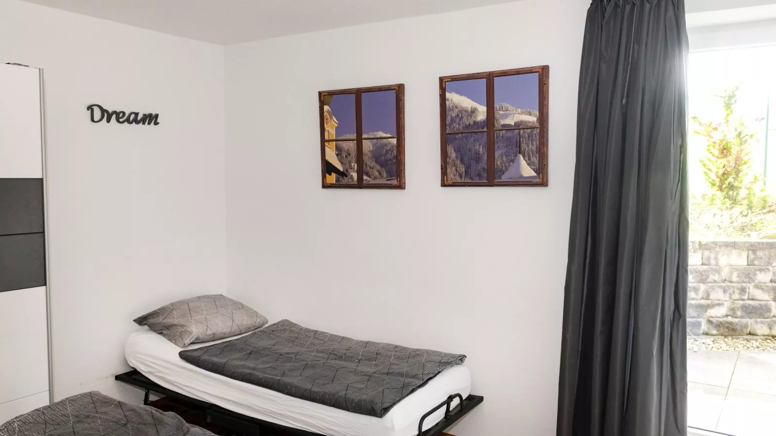 Noa-Bedroom