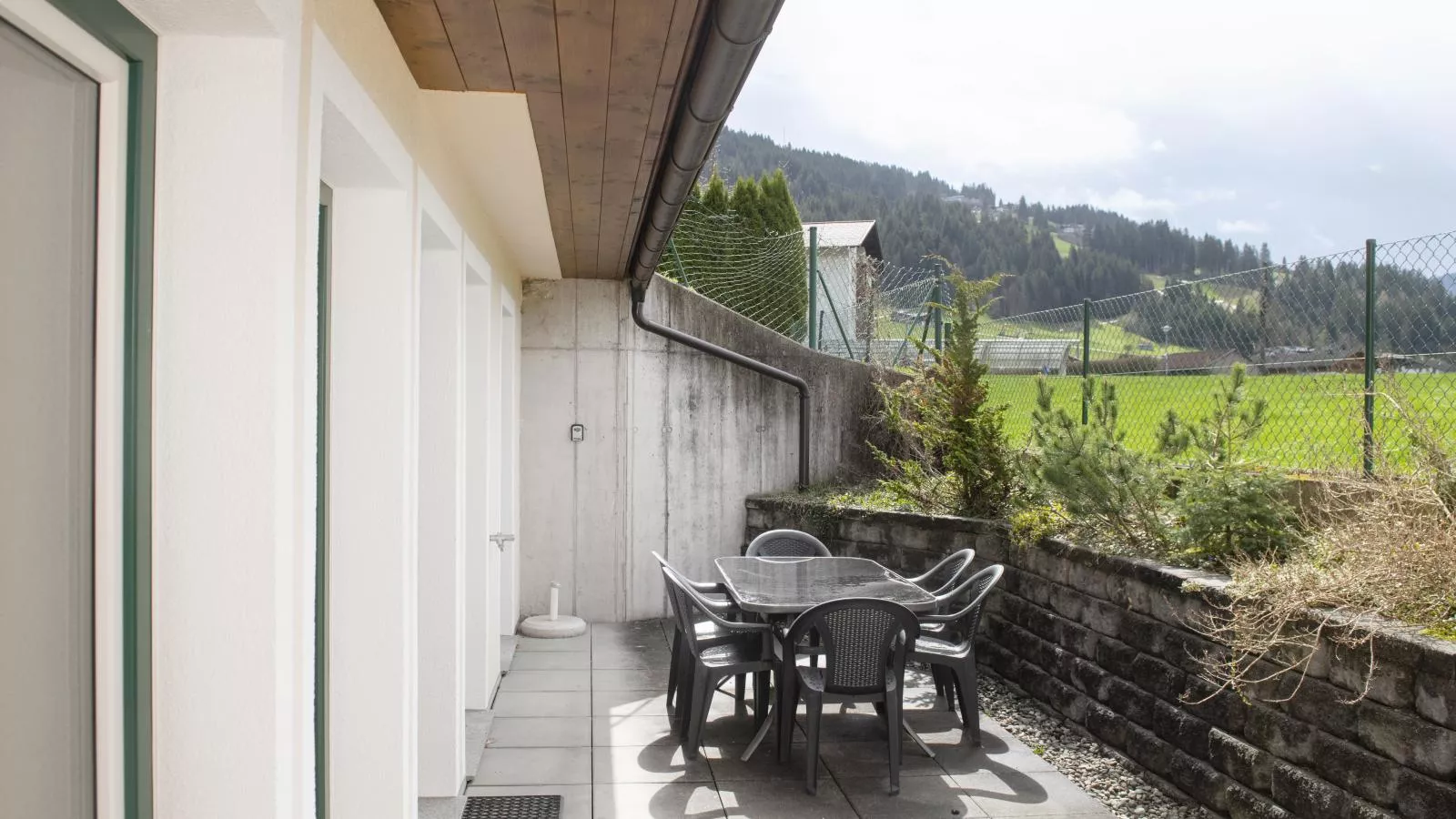 Noa-Terrace balcony