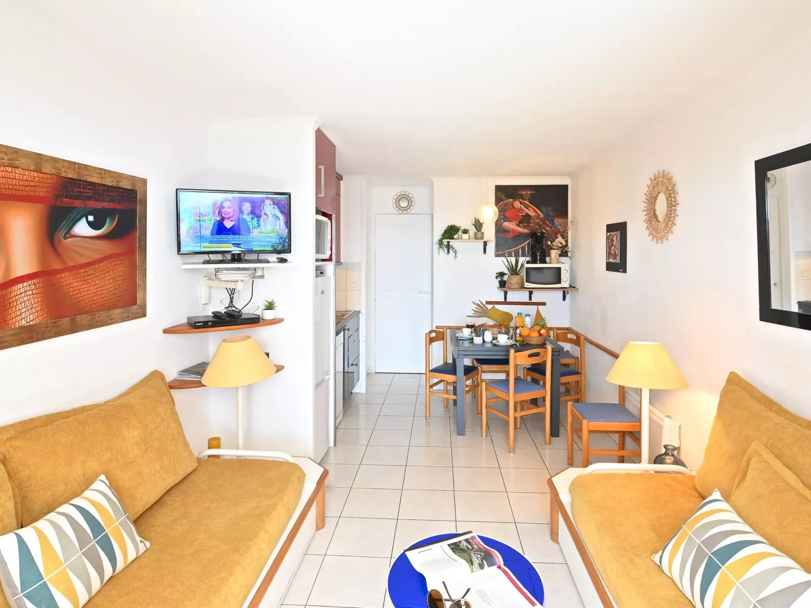 Le Village (C0363)-Dedans