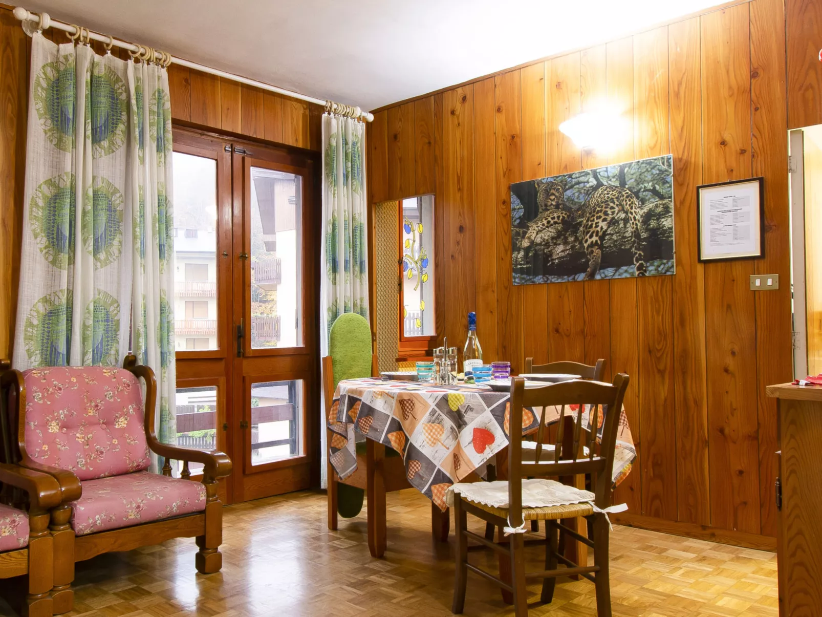 Le Motte-Inside