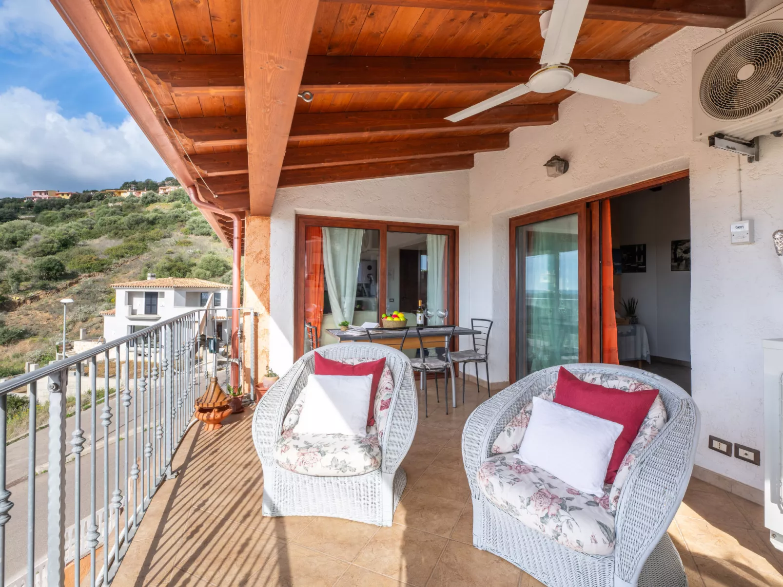 Sea view-Outside