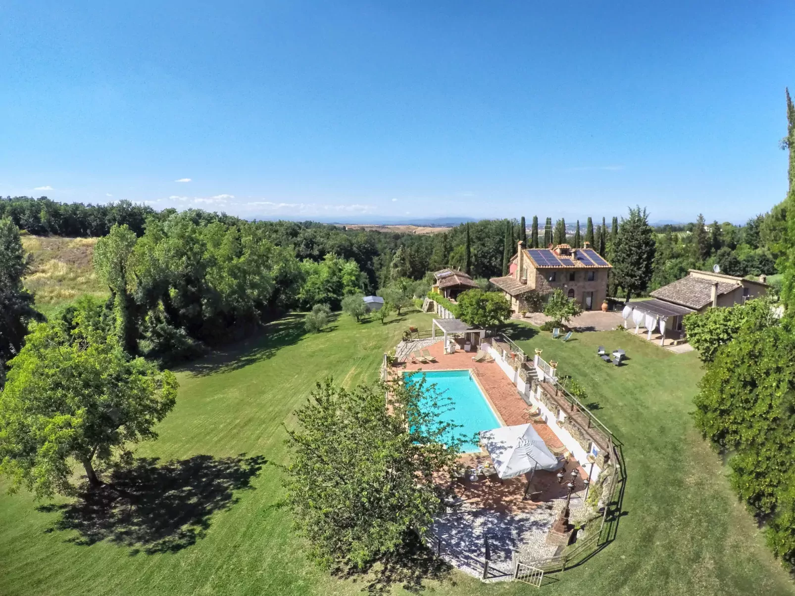 Fonte di Pillo-Outside